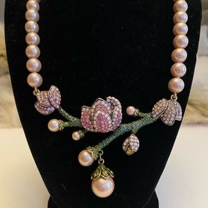 *1 DAY SALE* GORGEOUS FEMININE PINK PEARL AND SWAROVSKI CRYSTAL FLOWER NECKLACE